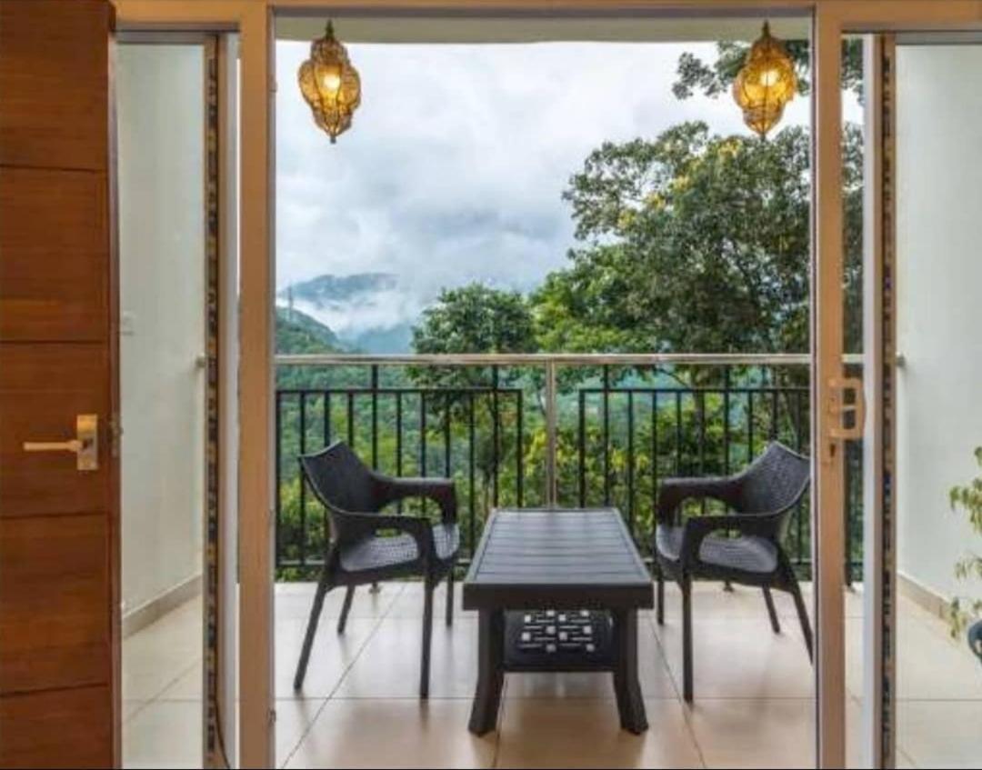 Hotel Palmtree Leaf, Munnar Extérieur photo