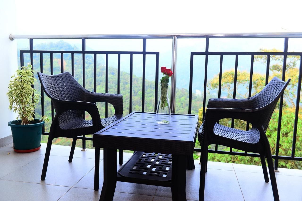 Hotel Palmtree Leaf, Munnar Extérieur photo