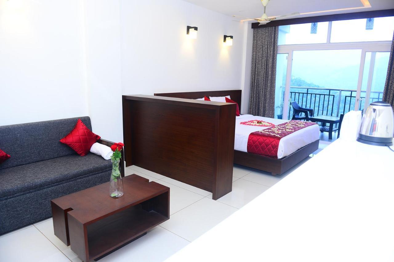 Hotel Palmtree Leaf, Munnar Extérieur photo