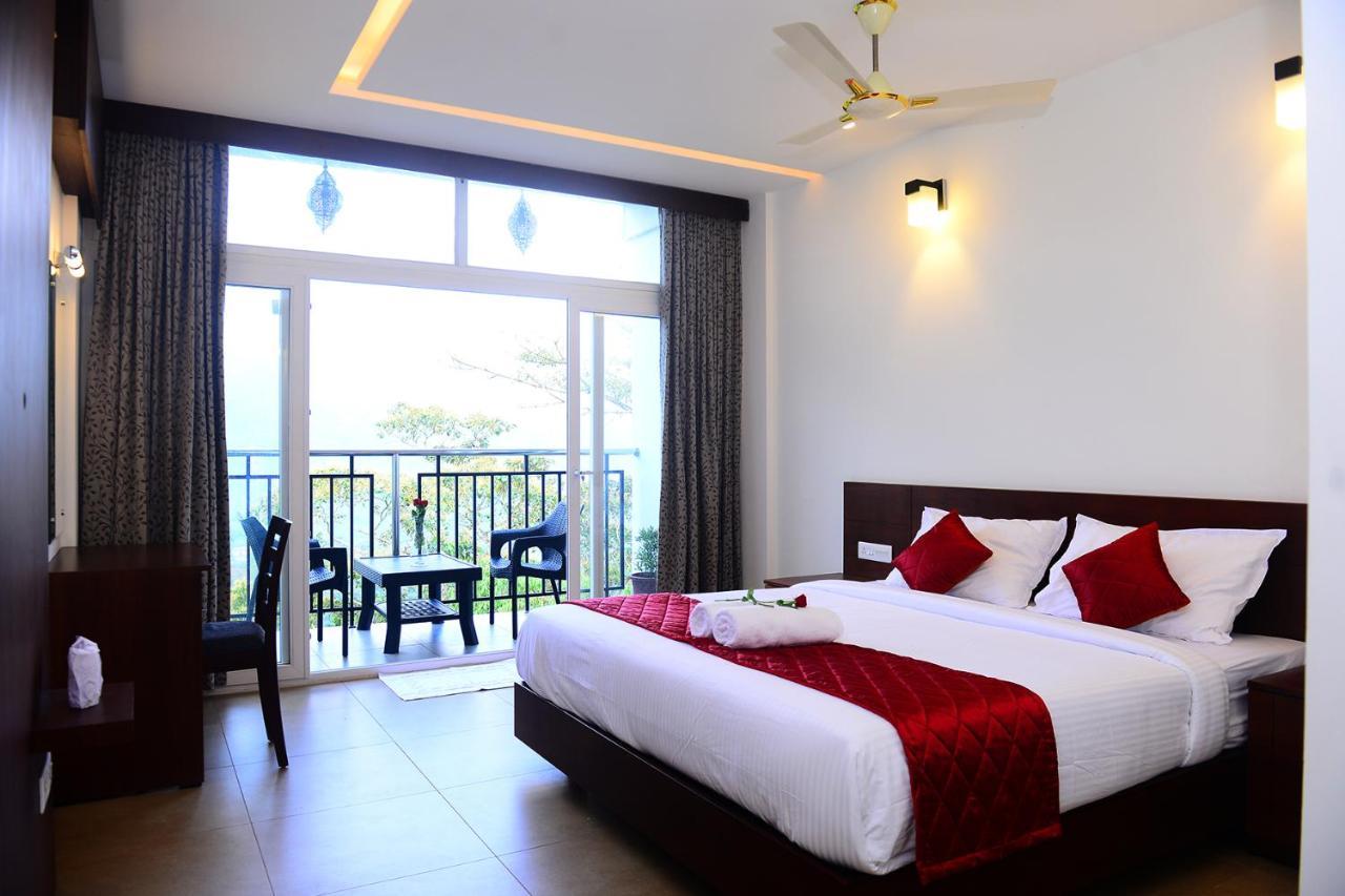 Hotel Palmtree Leaf, Munnar Extérieur photo
