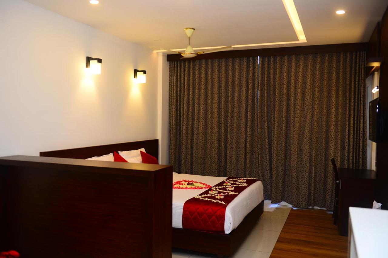 Hotel Palmtree Leaf, Munnar Extérieur photo