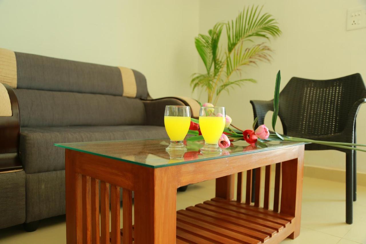 Hotel Palmtree Leaf, Munnar Extérieur photo