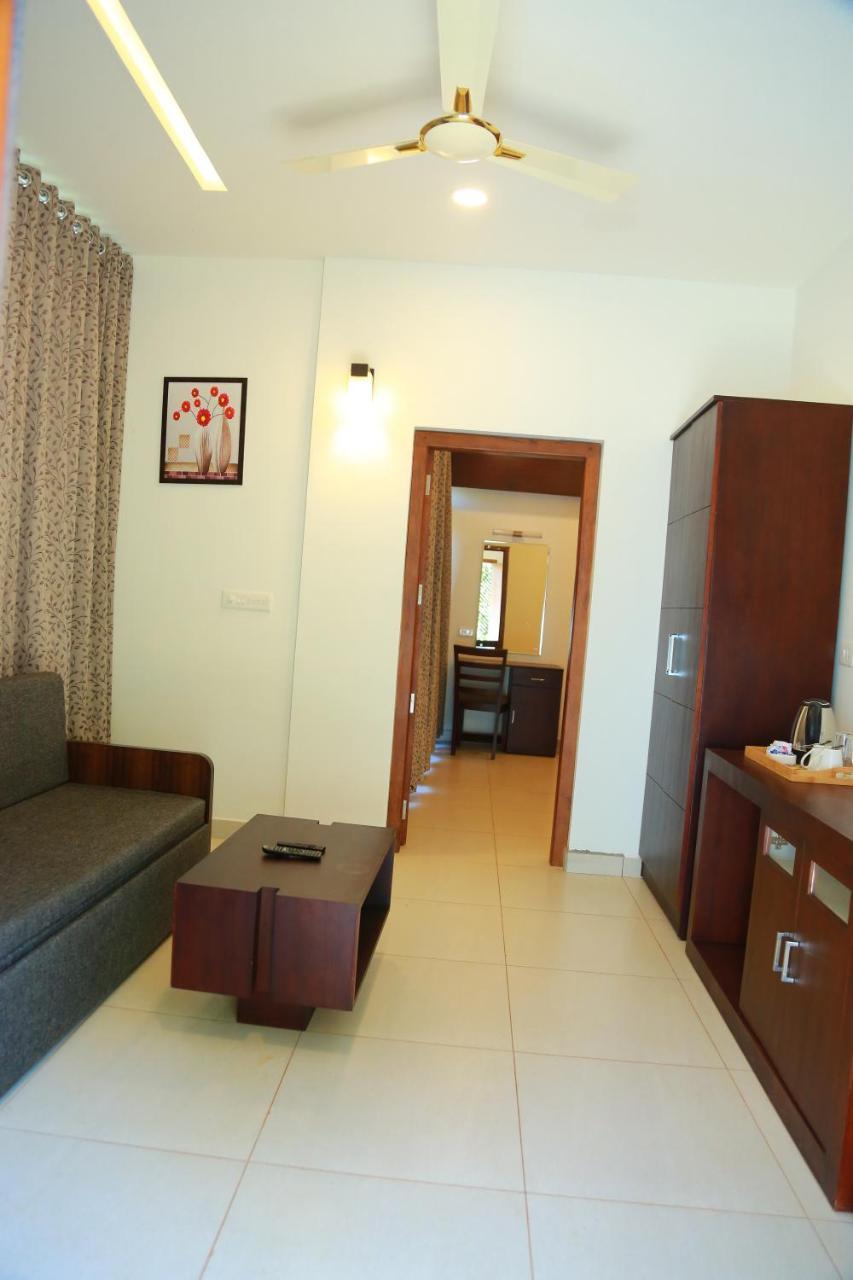 Hotel Palmtree Leaf, Munnar Extérieur photo