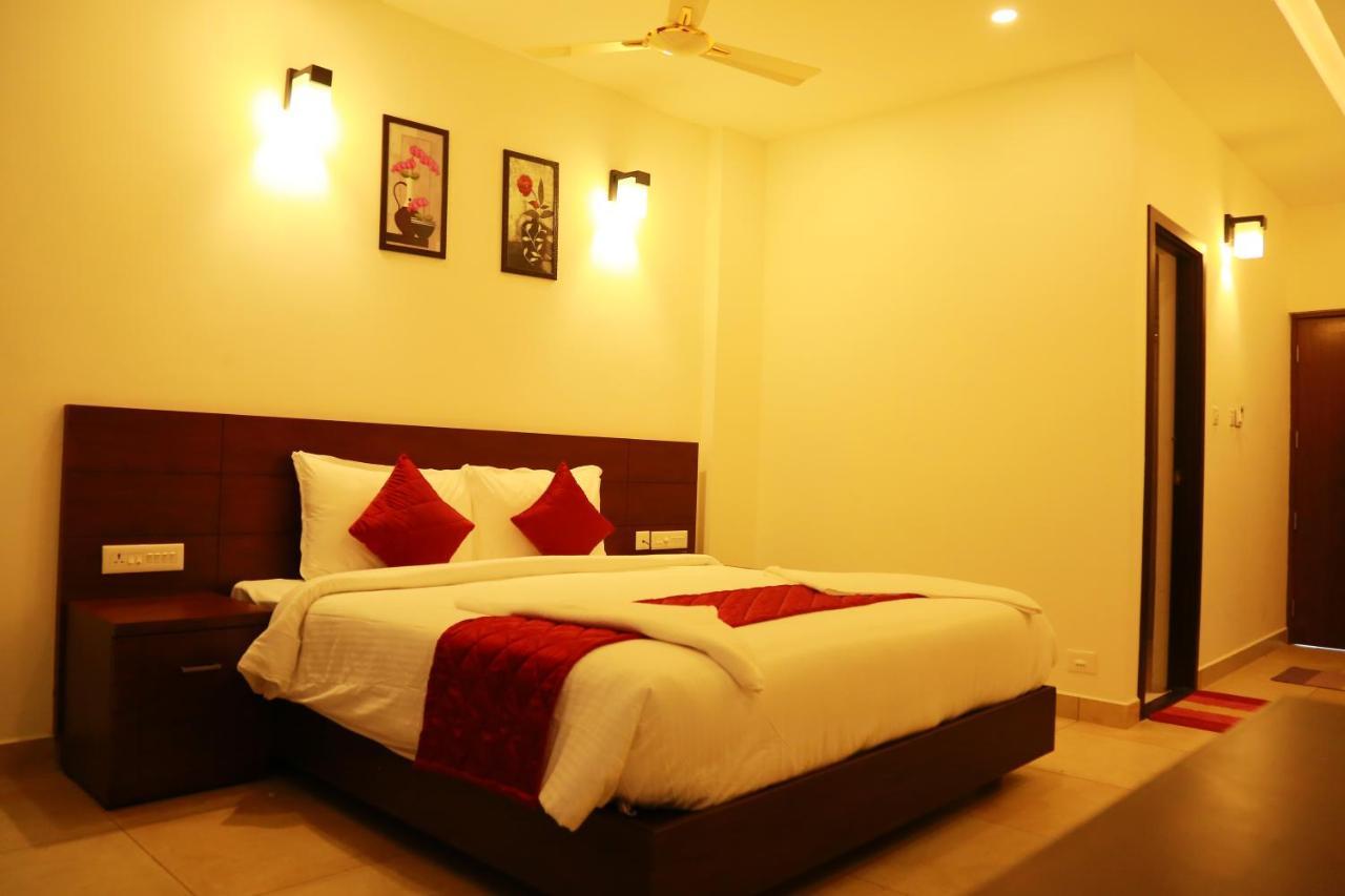 Hotel Palmtree Leaf, Munnar Extérieur photo